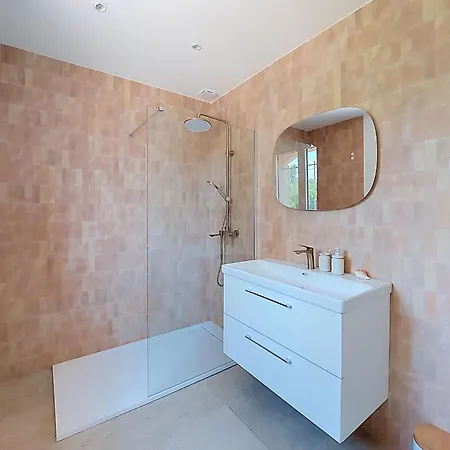 La Nana By Interhome Les Lecques